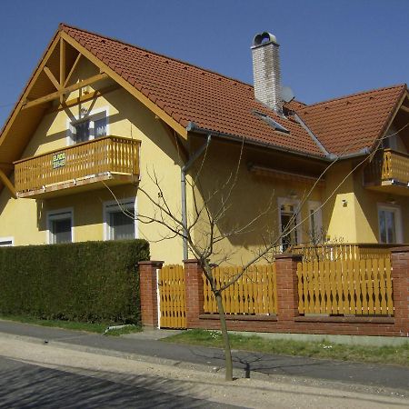 Miseta Apartman Фоньод Экстерьер фото